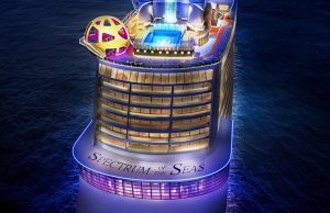 Salida del Spectrum of the Seas del dique seco
