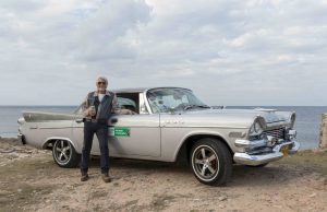 Cubano apodado Gringo, su paladar y su Dodge Coronet