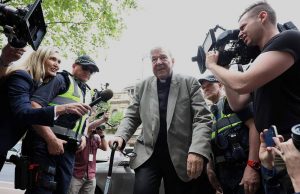 Tribunal ordena detener al ex ‘número tres’ del Vaticano