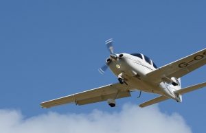 Piloto que tuvo sexo con una menor durante un vuelo puede ser condenado a 5 años de prisión