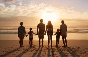 Familias españolas consideran que hasta el próximo año no se podrá viajar