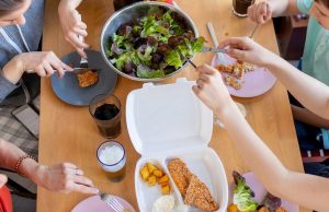 ¿Puedes contraer Covid-19 a través de la comida? Todo apunta a que no, señala la Food and Drug Administration