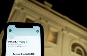 Trump regresa a las redes sociales con su propia plataforma