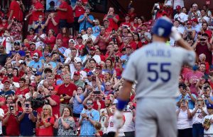 Albert Pujols recibido con ovación en St. Louis