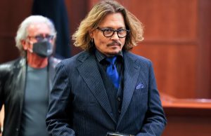 Johnny Depp: Grabación advierte (baño de sangre) si no se aleja