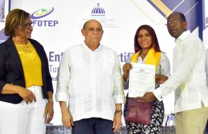 Mitur destaca impulso de capital humano y social como prioridad en Proyecto Desarrollo Turístico de Pedernales