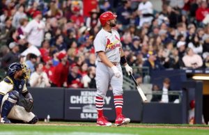 El dominicano Albert Pujols conecta dos hits con dos anotadas, Sánchez de 4-2 y De La Cruz cuadrangular