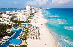 Cancún y Punta Cana, entre los destinos favoritos para turistas chilenos