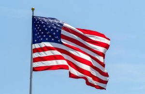 Estados Unidos extiende por año y medio los permisos de trabajo para inmigrantes