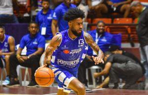 Marineros superan a Indios en apretado partido