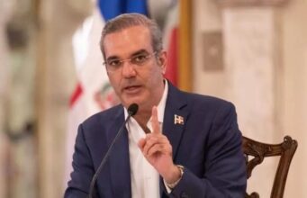 El presidente Luis Abinader dijo el país es seguro para turismo, a pesar del informe de EE.UU. sobre aumento de Covid en RD