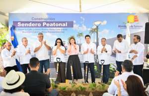 Ministerio de Turismo inaugura malecón de Cabrera con un costo superior a los RD$73 millones