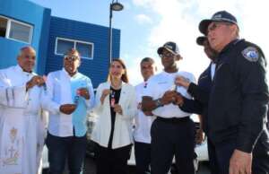 Alcaldía en conjunto a la Gobernación Provincial de Puerto Plata hacen entrega cinco unidades vehiculares a Politur