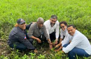 Medio Ambiente inicia programa de restauración de humedales en lagunas Redonda y Limón, y ría Maimón