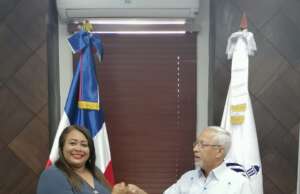 Ministro de Educación Recibe en su despacho a la Directora Regional de Educación de Puerto Plata