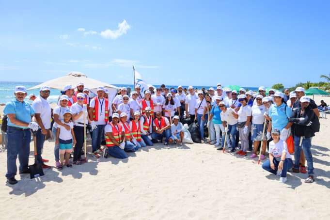 Jornada de limpieza de playas integró más de 2 mil 500 voluntarios y superó expectativas, revela Héctor Porcella