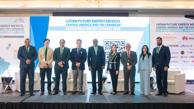 RD cuenta con 17 centrales de energía renovable en construcción; 14 entran en operación este año