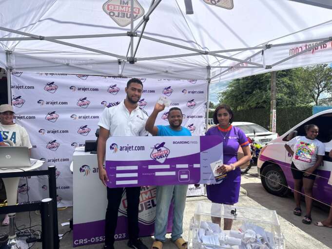 Arajet lleva su programa “Mi primer vuelo” a Municipios de la Provincia Santo Domingo y Monte Plata
