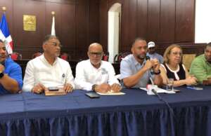 Alcaldía de Puerto Plata inicia mesa de trabajo para la implementación de soluciones de movilidad urbana, en el muelle local