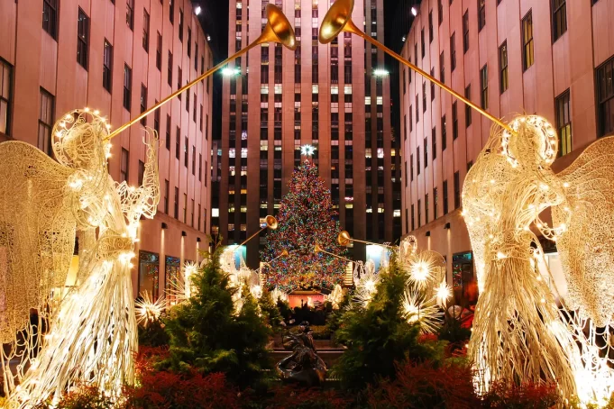 La tradición de decorar un árbol en la época navideña en Los Estados Unidos