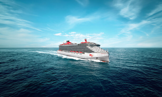 Virgin Voyages, la naviera más galardonada de la revolución de los cruceros ha llegado a España.
