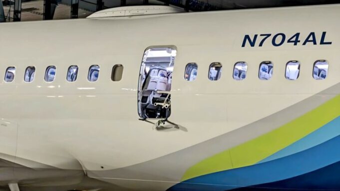 Boeing ha pagado 160 millones de dólares a Alaska Airlines por la pérdida del panel que un avión sufrió.