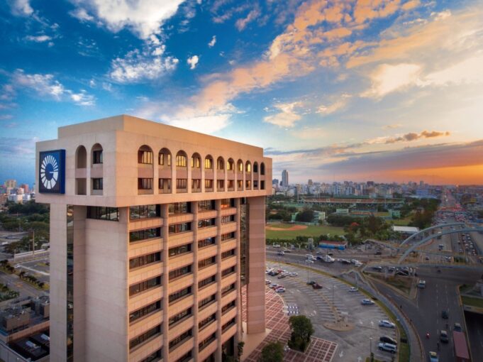 Banco Popular lanzó su Feria de turismo con 50 Ofertas para hoteles locales y 7 aerolíneas internacionales.