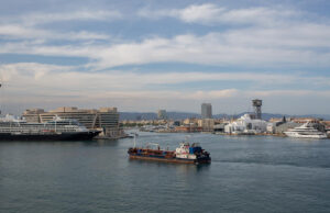 Barcelona limitara llegada de Cruceros