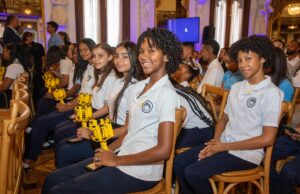 Estudiantes dominicanos brillan en competencias nacionales e internacionales de ciencia, tecnología y robótica