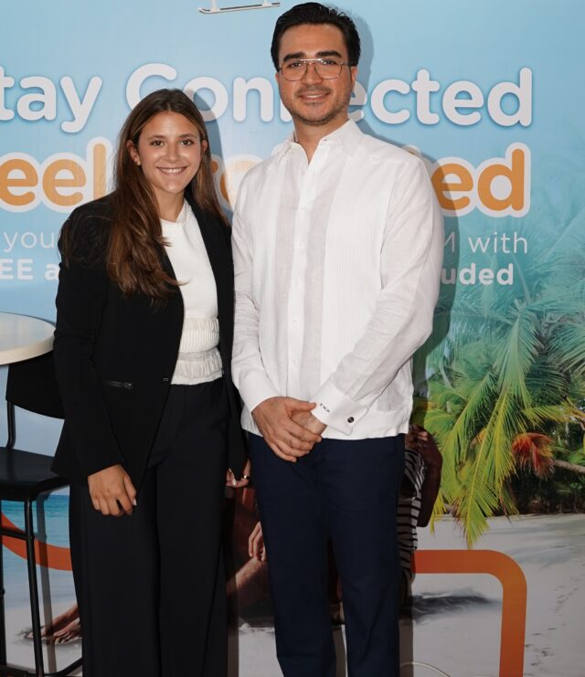 Mariella Acebal y Enmanuel Wu