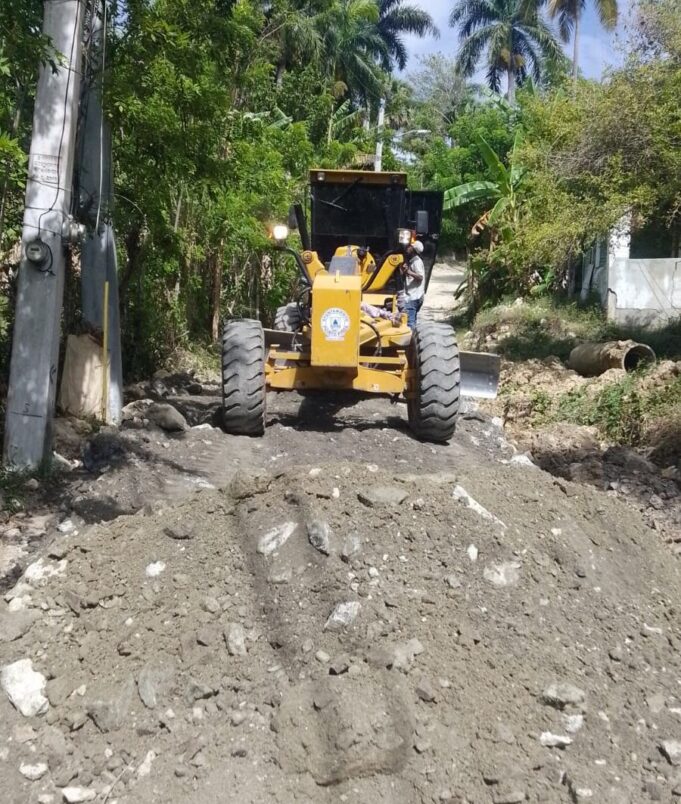 ALCALDÍA CONTINÚA INTERVENCIÓN DE CAMINOS RURALES EN ZONAS APARTADAS DEL MUNICIPIO