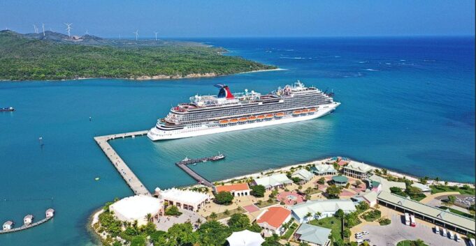 Turismo de Cruceros en República Dominicana crece 208 % en una década y apunta a nuevo récord en 2025