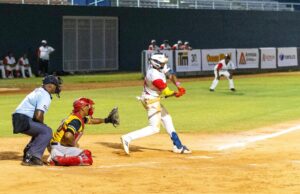 Atléticos blanquean a Granjeros en apertura Liga de Verano