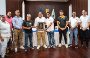 Ucapplata reconoce al Ayuntamiento de Puerto Plata por destacada participación en el Carnaval 2025