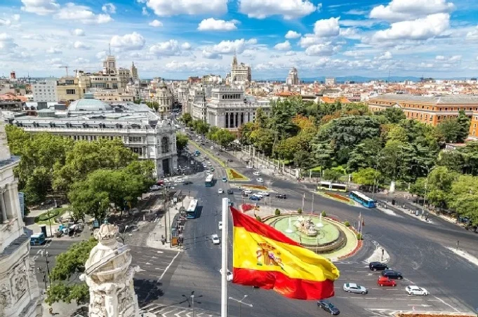 España e Italia lideran las preferencias de los viajeros latinoamericanos este verano, según GuruWalk