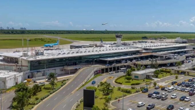Gobierno anuncia inversión de US$700 millones en aeropuertos y confirma entrada en operación de Cabo Rojo para junio de 2026