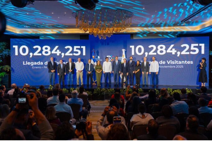 República Dominicana recibe 10.2 millones de visitantes en 11 meses.