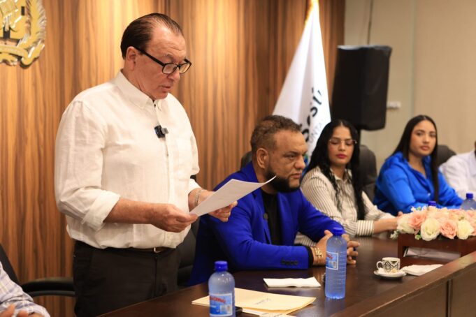 Alcalde Wilfredo Olivences nombra nuevo asesor turístico municipal
