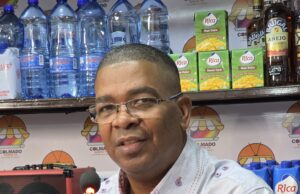Leonardo Medrano propone suspender el uso de plástico en la ciudad de Puerto Plata