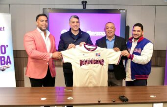 Arajet firma como línea oficial de los equipos nacionales de la Federación Dominicana de Béisbol
