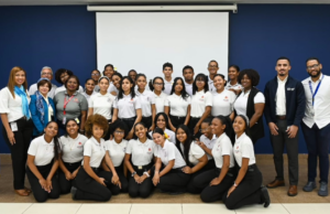 En festiva bienvenida MITUR recibe delegación de estudiantes de Instituto Salesiano Hainamosa