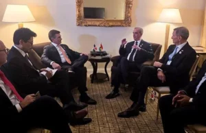 Abinader y mandatario boliviano acuerdan agenda bilateral en turismo, comercio y carga
