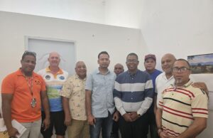 Alcaldía y asociaciones de El Pueblito acuerdan trabajar unidos por la limpieza y el orden