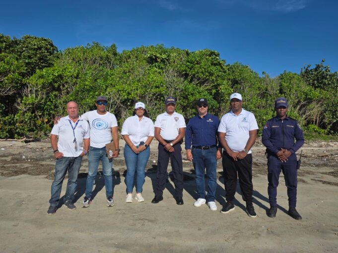 Alcaldia, Turismo y Medio Ambiente inician programas de «PLAYAS LIMPIAS»