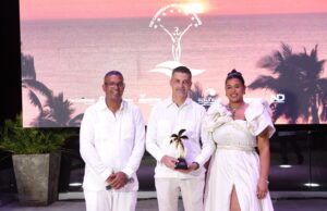 Hoteleros agradecen distinción de The Caribbean Gold Coast Awards